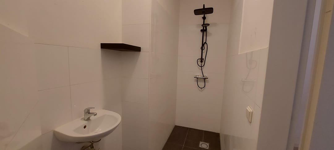 Foto 11 van Oranjeboomstraat 143