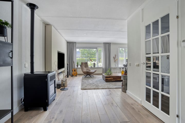 Foto 7 van Hazelaarweg 1