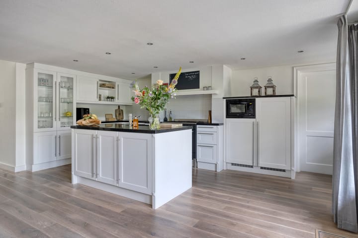 Foto 13 van Hazelaarweg 1