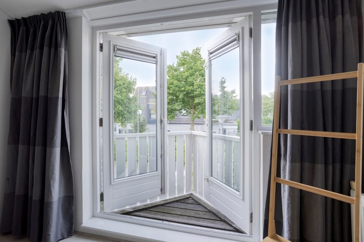 Foto 28 van Hazelaarweg 1