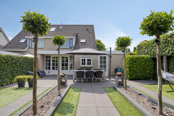 Foto 45 van Hazelaarweg 1