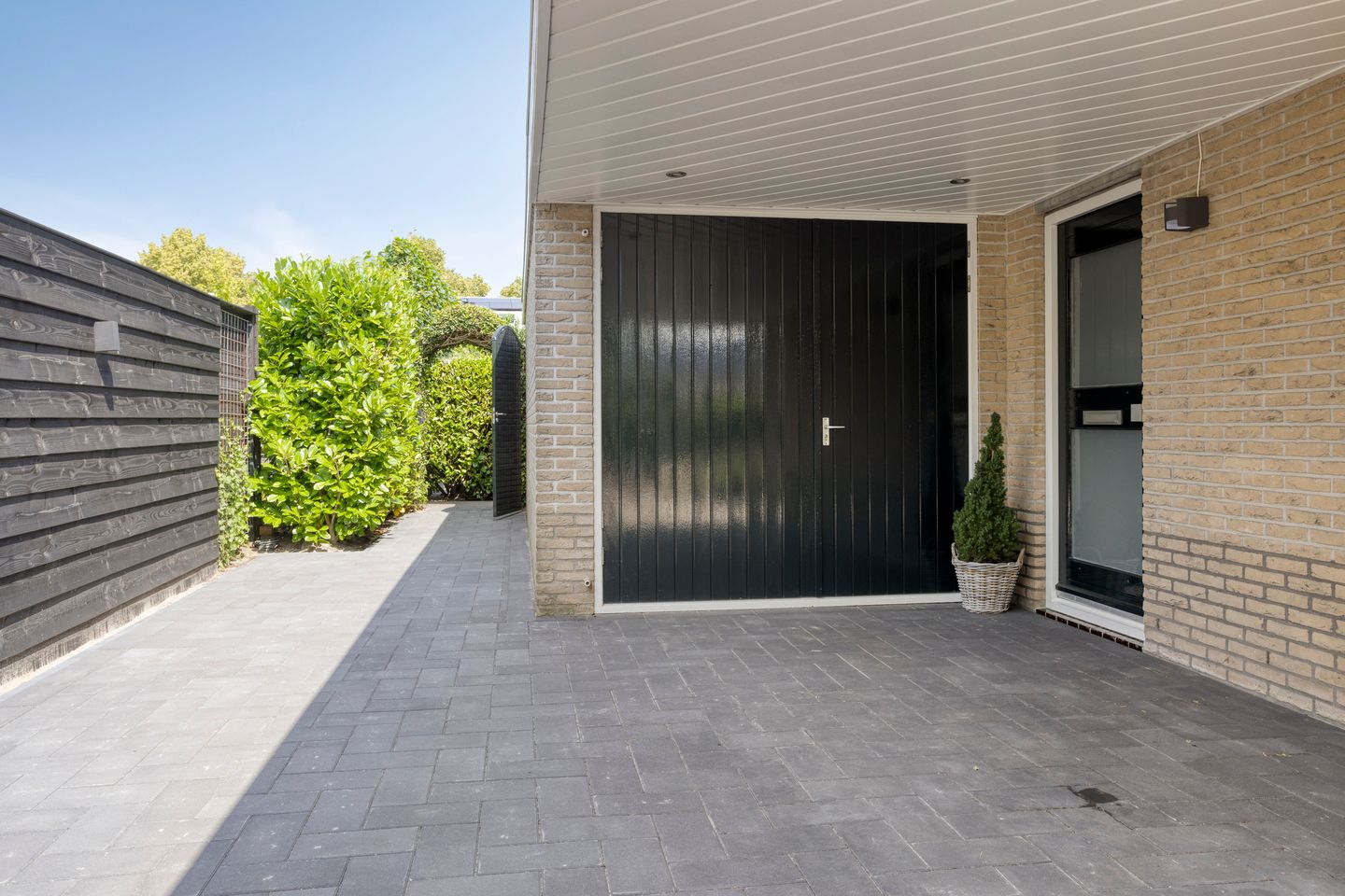 Foto 49 van Hazelaarweg 1