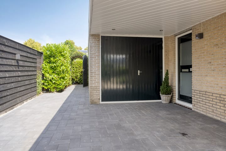 Foto 49 van Hazelaarweg 1