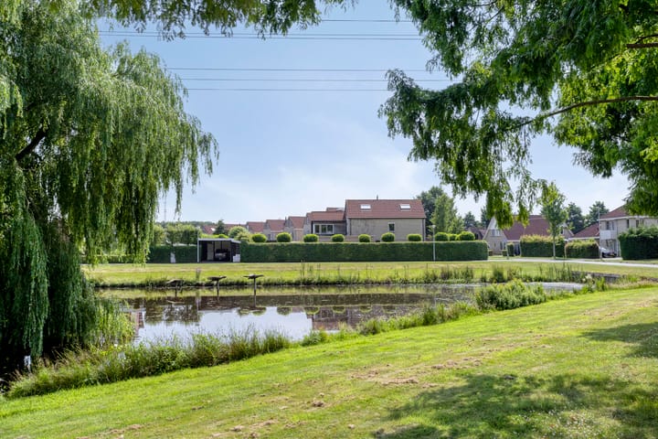 Foto 53 van Hazelaarweg 1