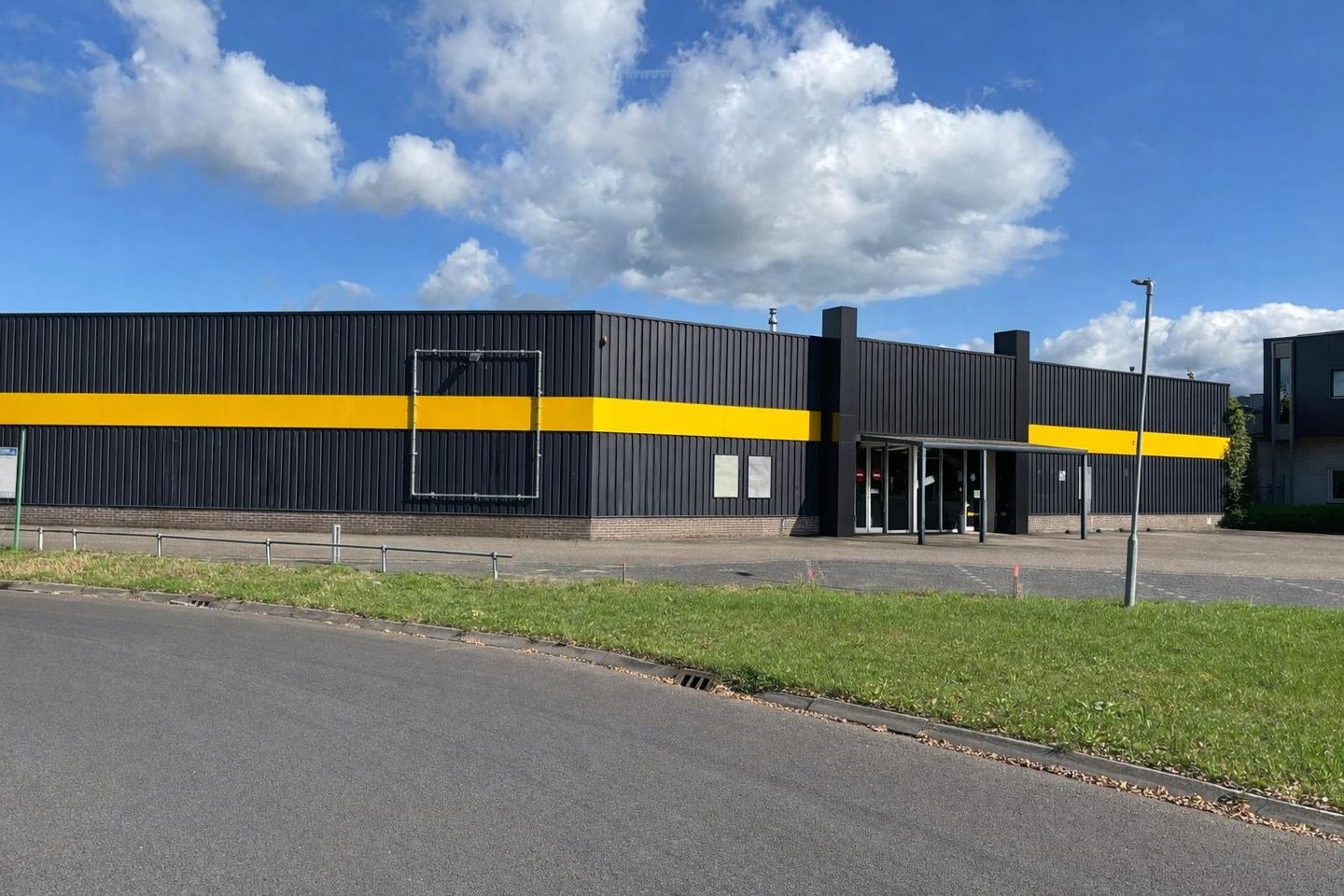 Bekijk foto 2 van Wheeweg 12