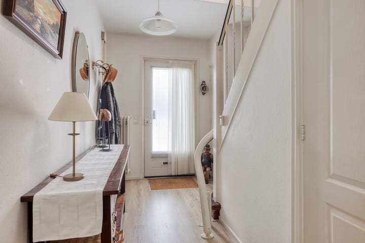 Photo 5 of Deken van Baarstraat 31