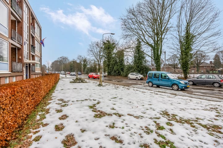 Foto 32 van Ernst Casimirlaan 79