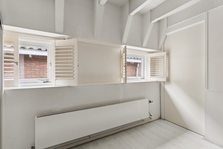 Foto 18 van Kerkplein 30