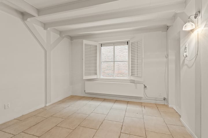 Foto 15 van Kerkplein 30