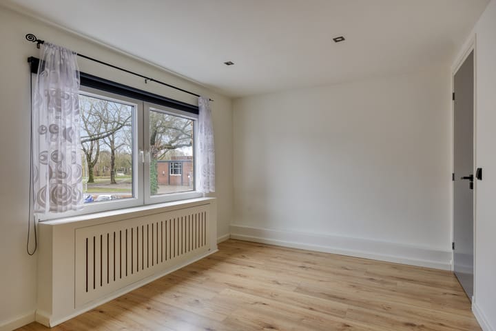 Foto 12 van Oranjeboomstraat 138