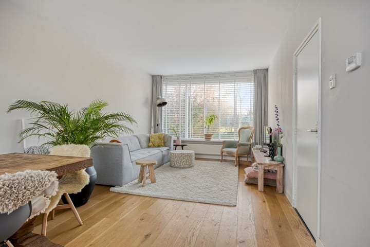 Photo 2 of Muiderslotstraat 101