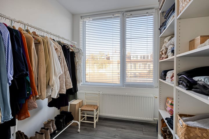 Photo 24 of Muiderslotstraat 101