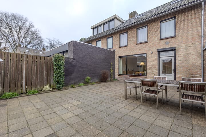 Photo 37 of Pochelarij 22