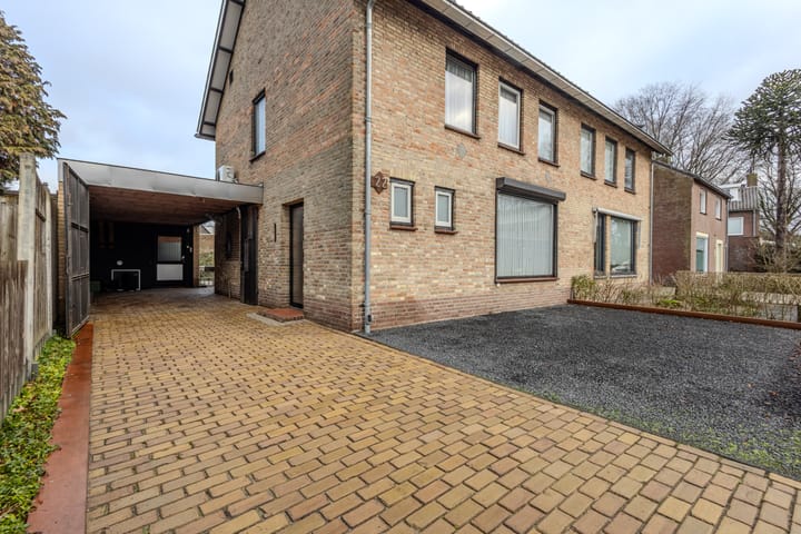 Photo 40 of Pochelarij 22