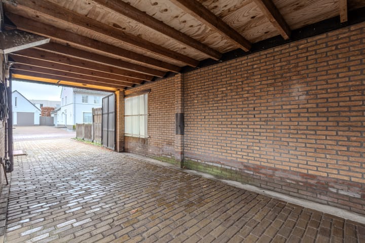 Photo 38 of Pochelarij 22