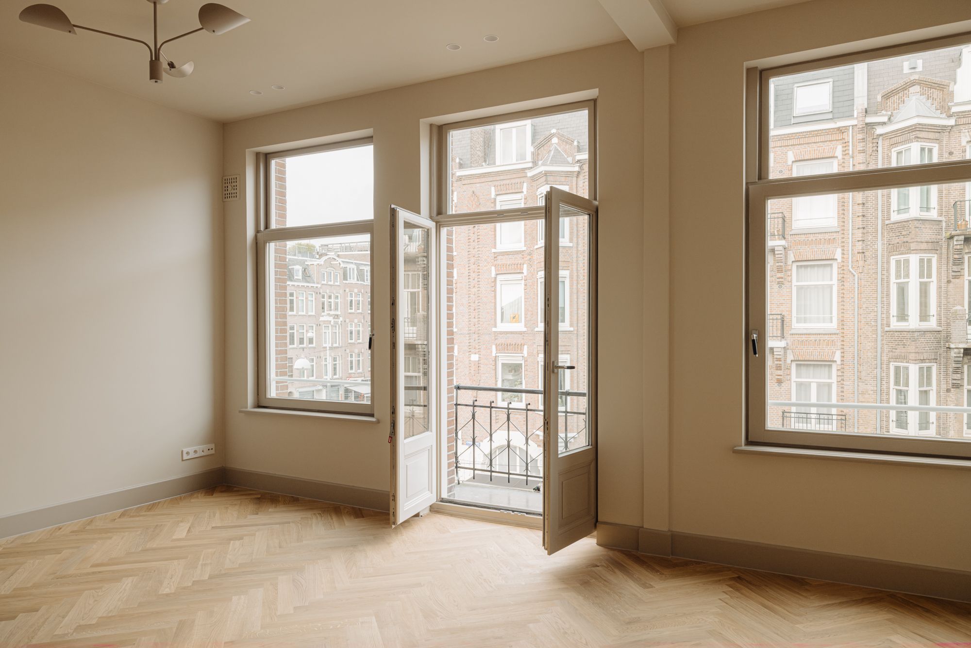 Foto 3 van Koninginneweg 271-2