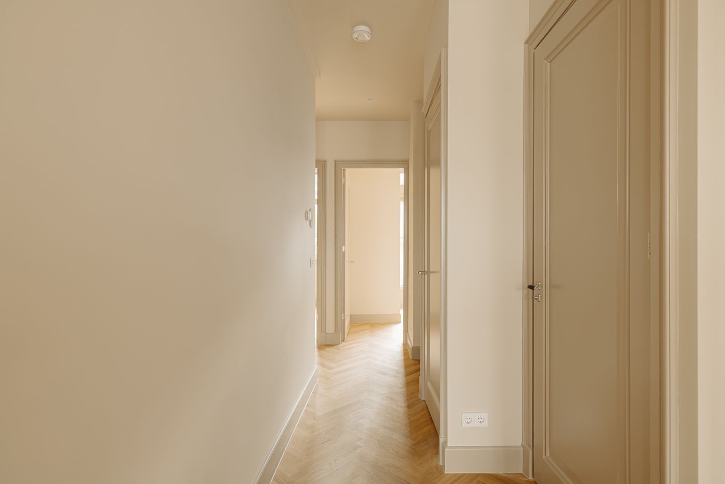 Foto 10 van Koninginneweg 271-2