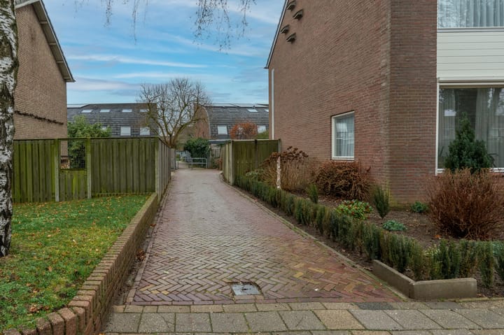 Foto 35 van Petuniastraat 58