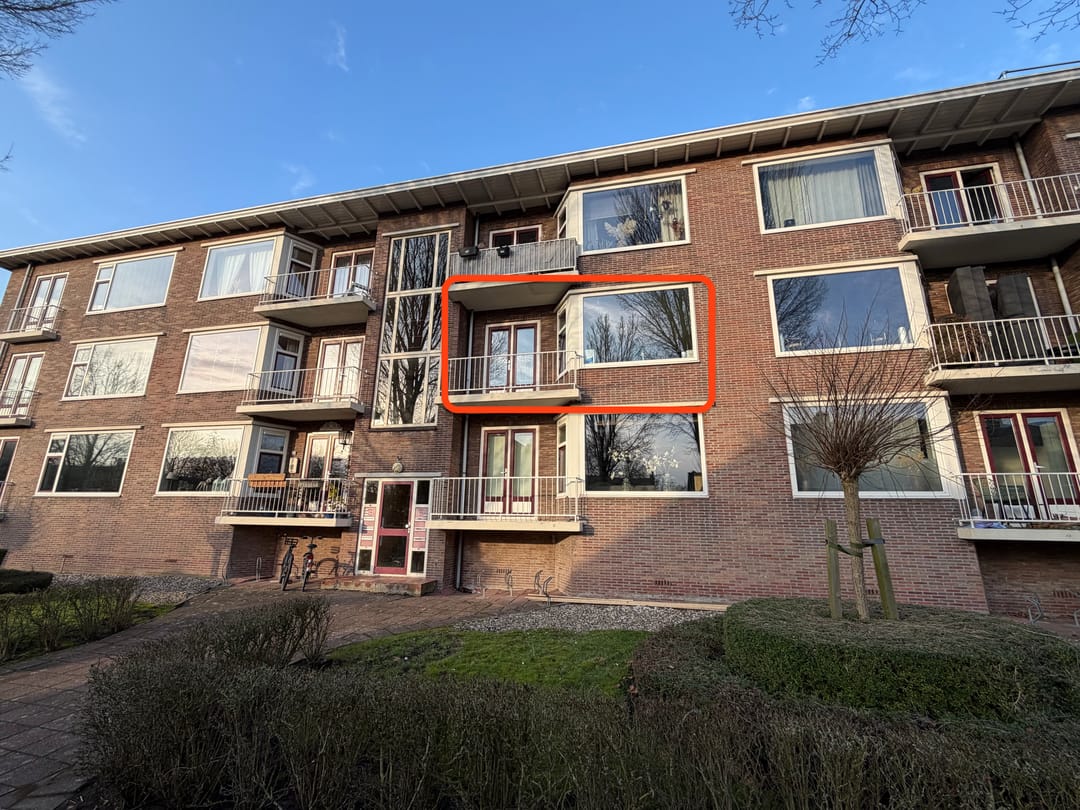 Photo 1 of Honingboomstraat 3-B