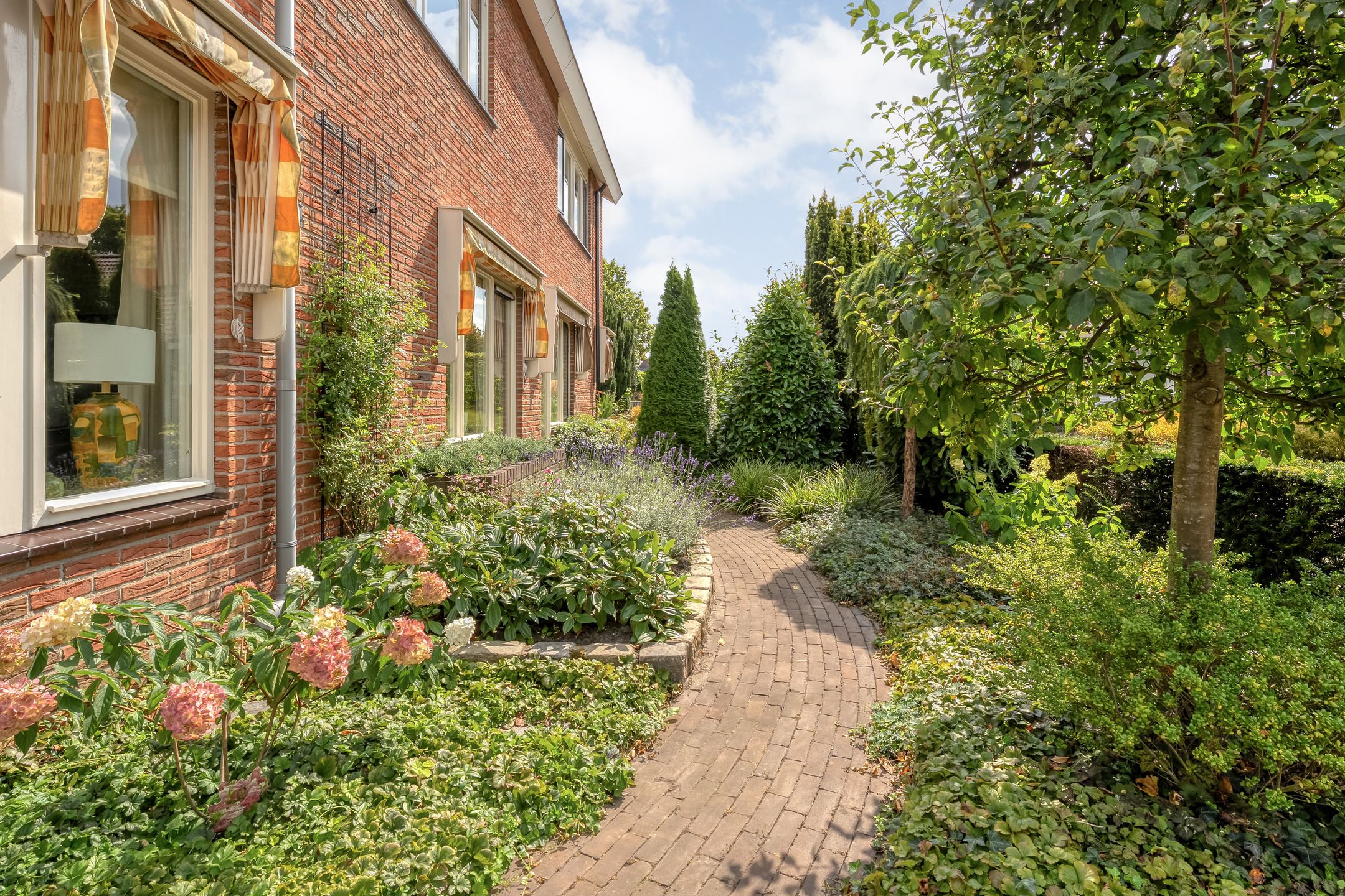 Photo 3 of Waalstraat 28