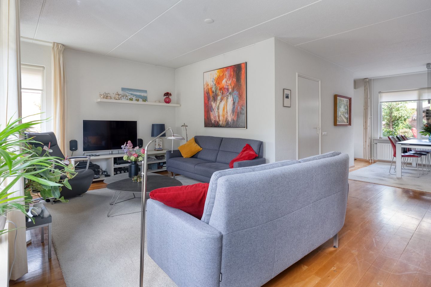 Photo 10 of Waalstraat 28