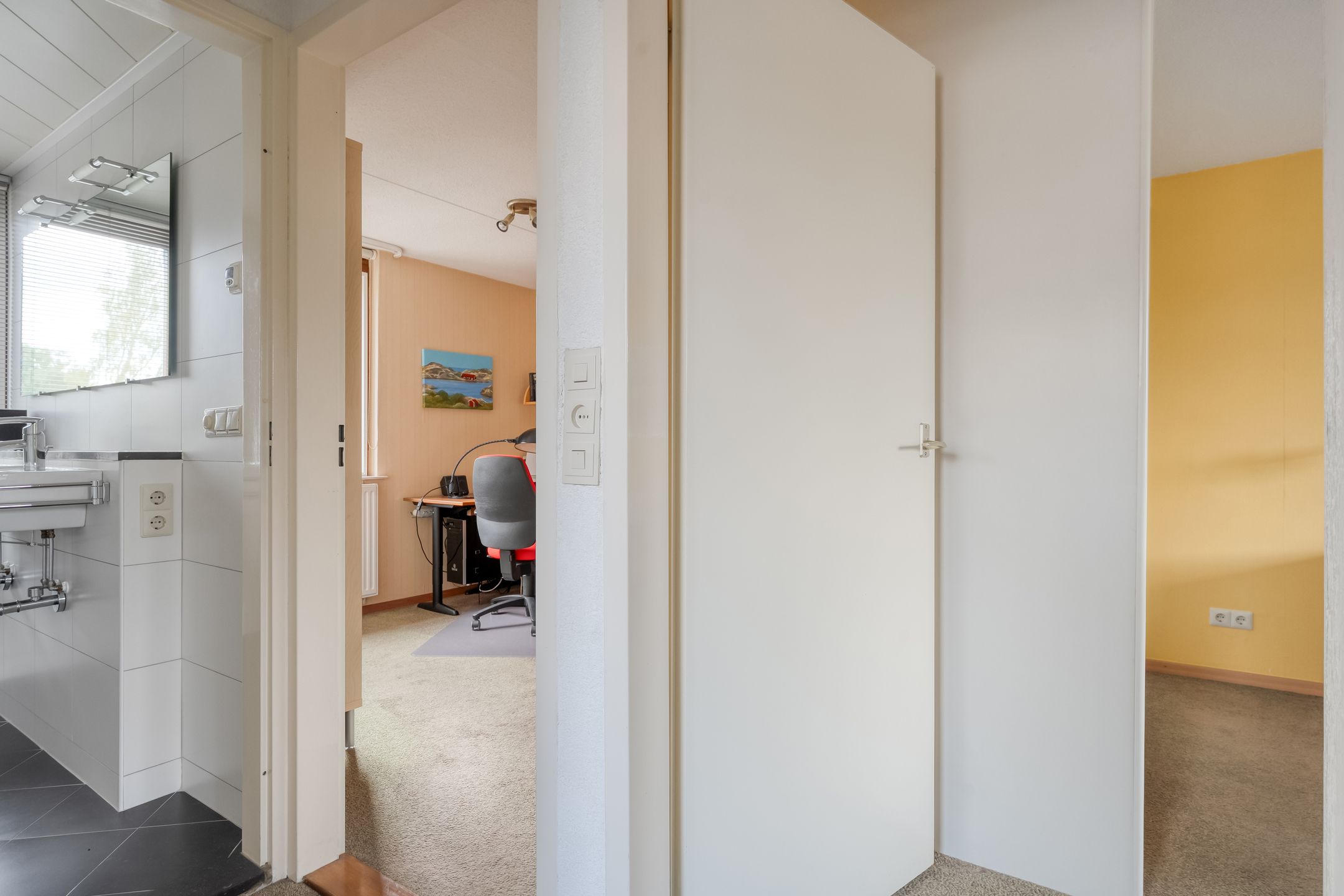 Photo 18 of Waalstraat 28