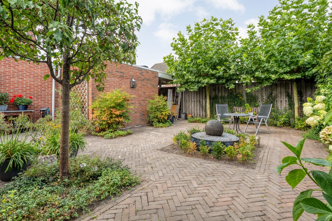 Photo 37 of Waalstraat 28