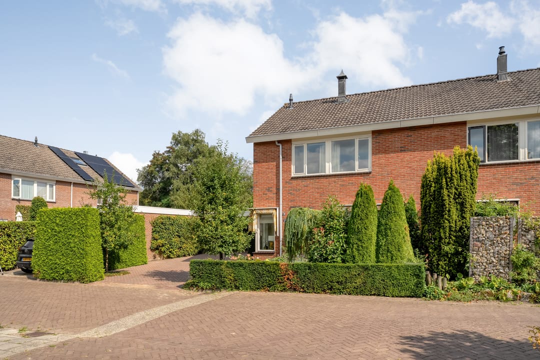 Photo 43 of Waalstraat 28