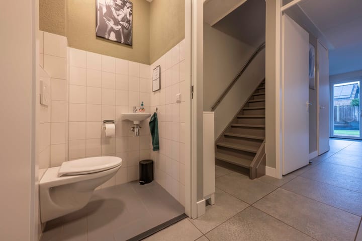 Foto 8 van A M de Jongstraat 52