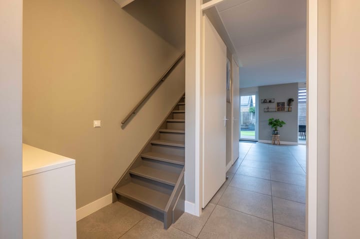 Foto 9 van A M de Jongstraat 52