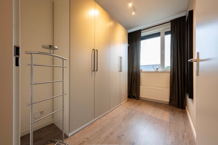 Foto 35 van A M de Jongstraat 52