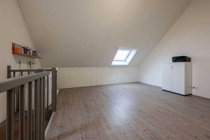 Foto 38 van A M de Jongstraat 52