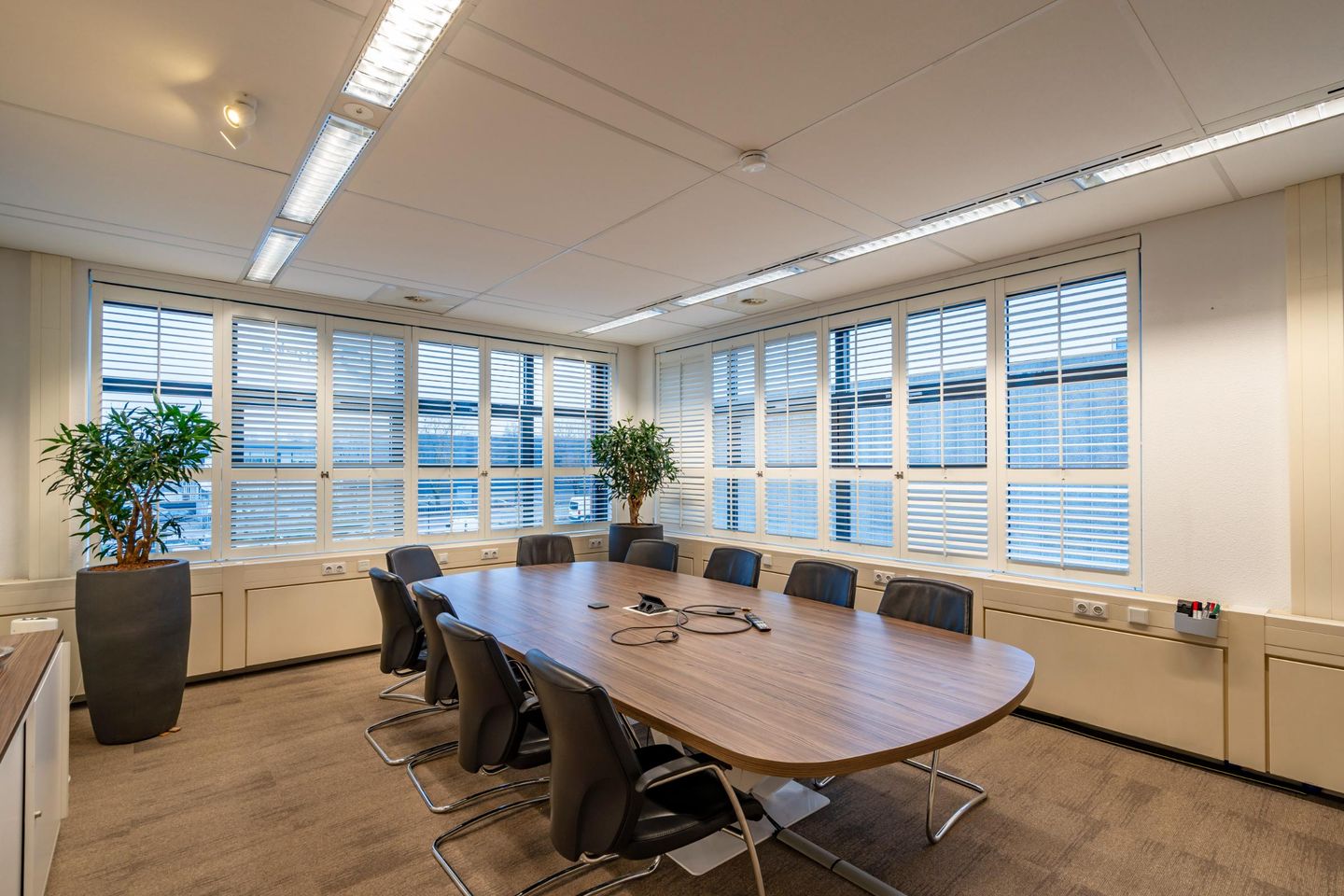 Bekijk foto 2 van Zonnebaan 9