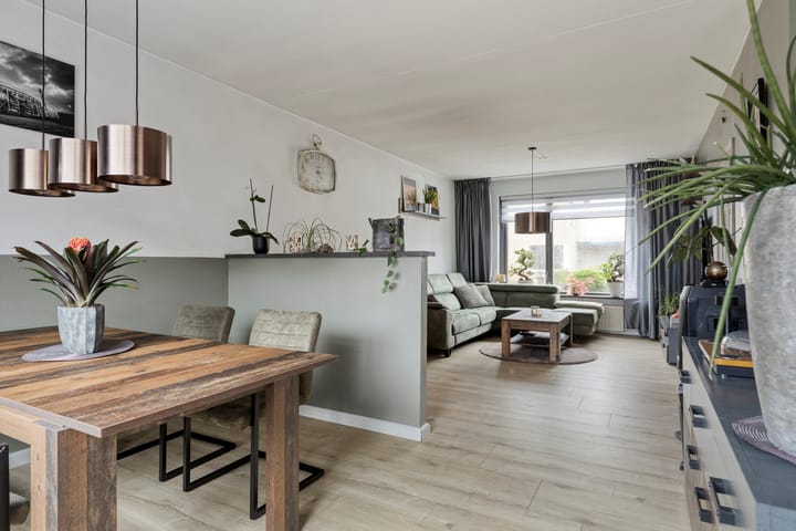 Foto 8 van Irislaan 28