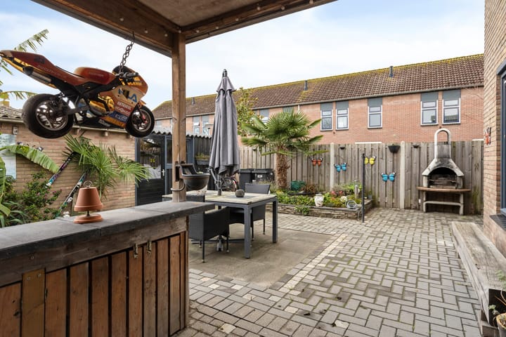 Foto 16 van Irislaan 28