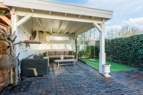 Vesta 5 secondary image