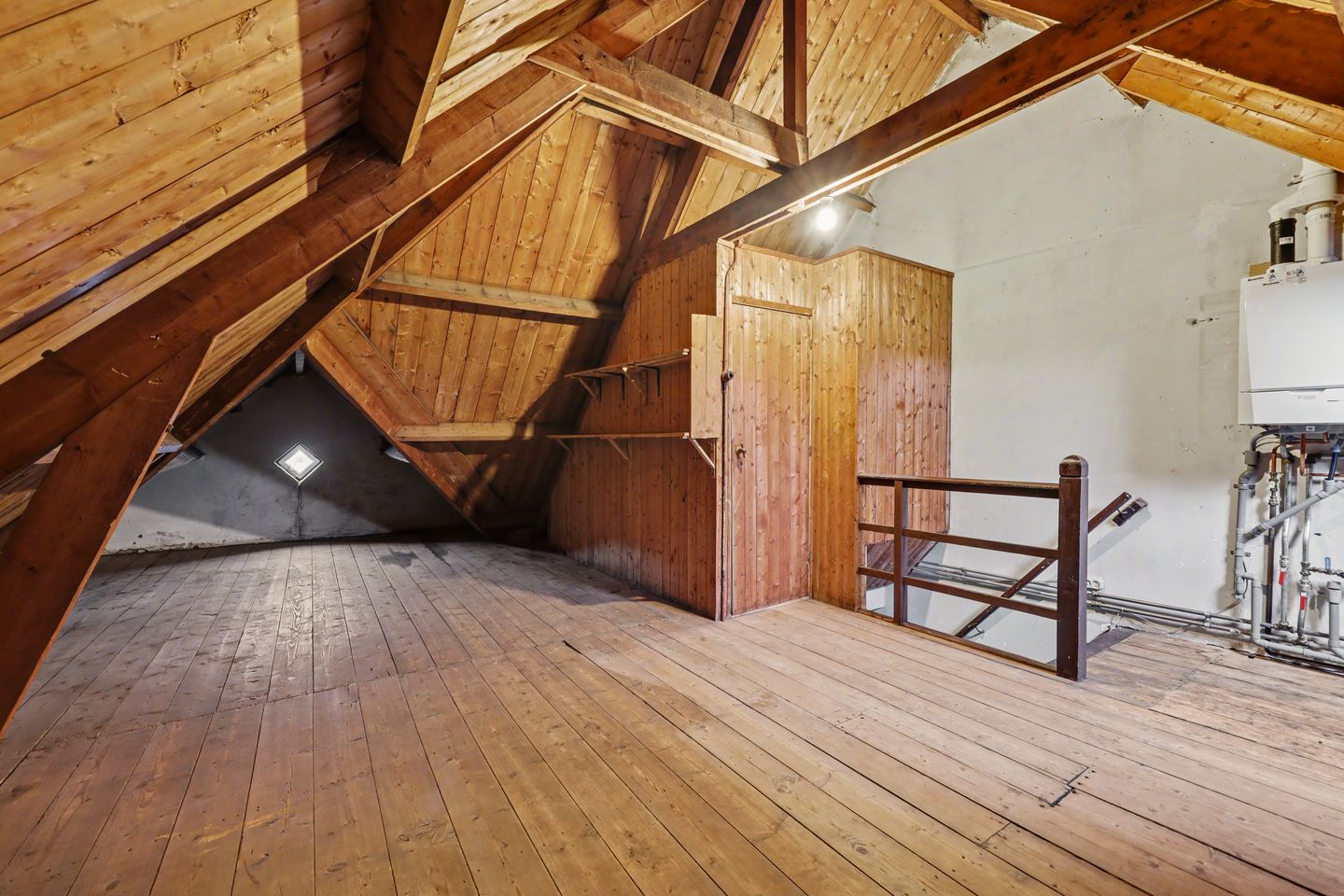 Photo 35 of Haaksbergerstraat 197