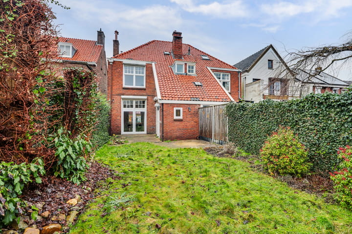 Photo 40 of Haaksbergerstraat 197