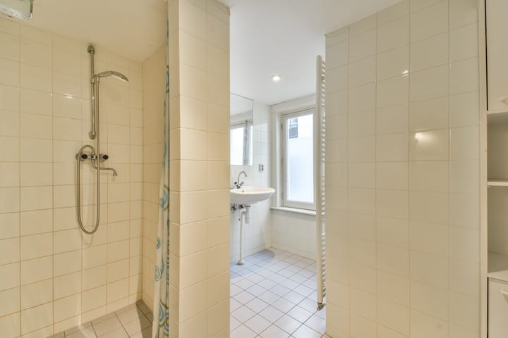 Photo 24 of Bloemgracht 132