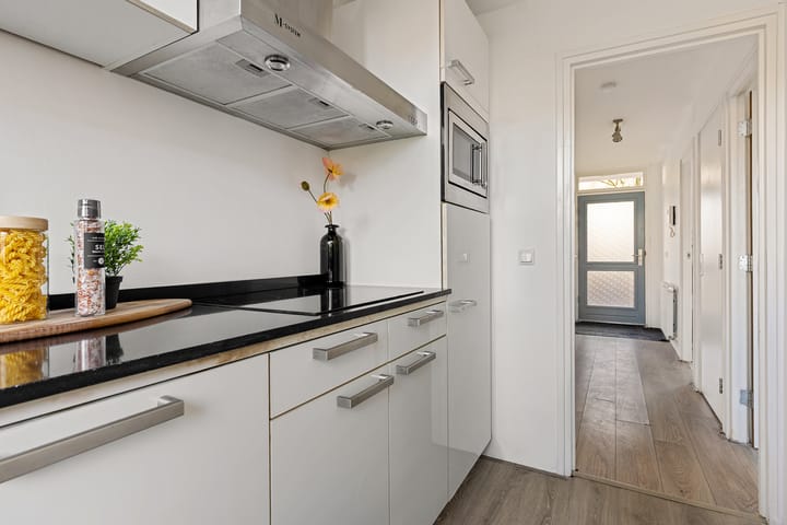 Foto 8 van Leenhofstraat 21