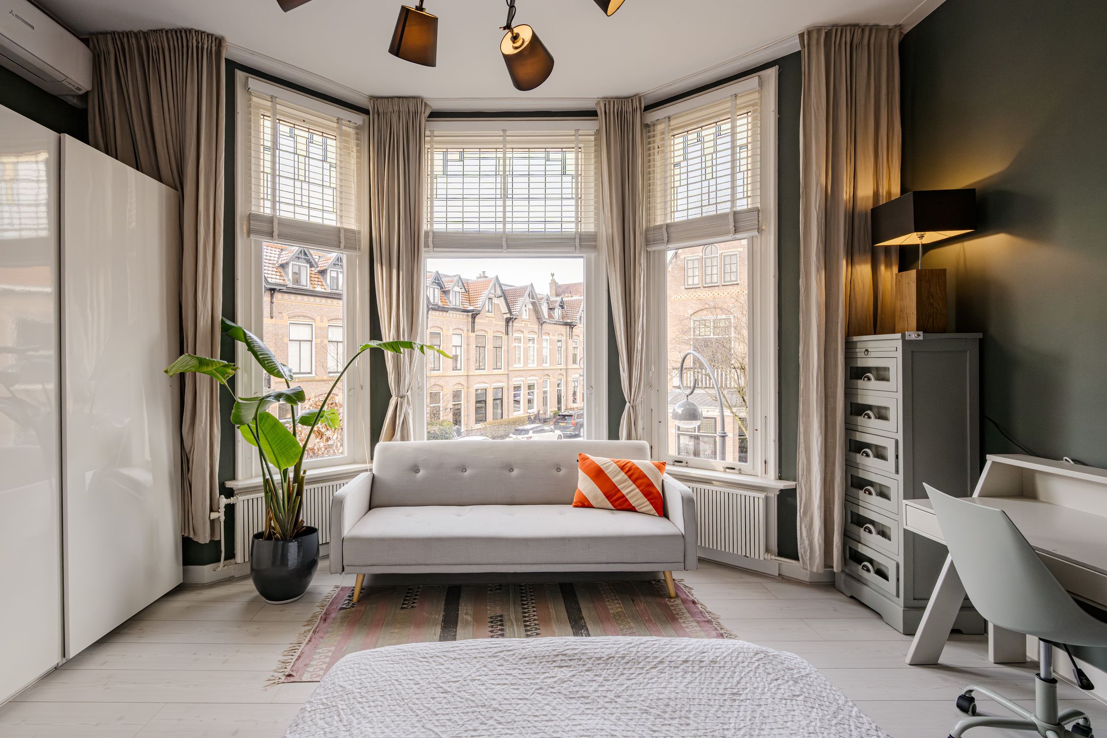 Foto 45 van Koninginneweg 63-ZW