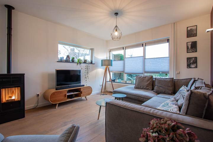 Foto 11 van Irenestraat 4