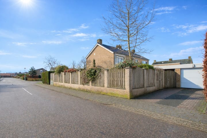 Foto 33 van Irenestraat 4