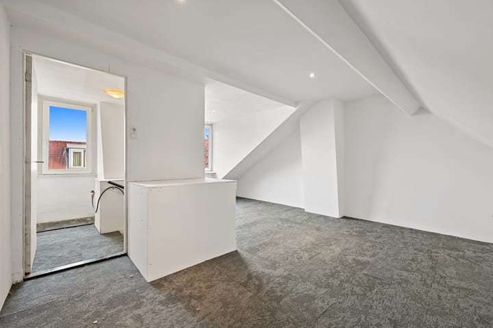 Foto 32 van Boele van Hensbroekstraat 26