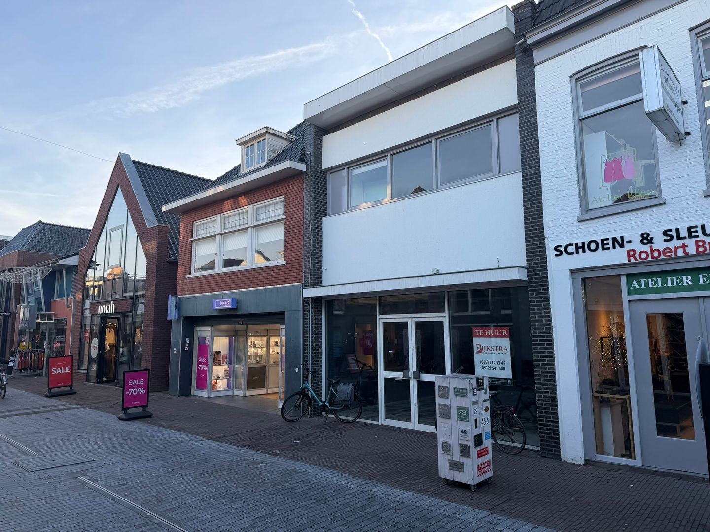 View photo 3 of Dracht 82