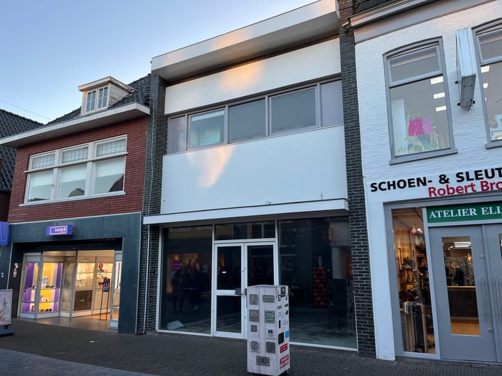 Dracht 82, Heerenveen