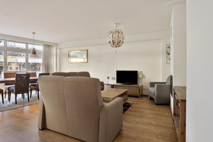 Foto 14 van Stadhuisplein 351