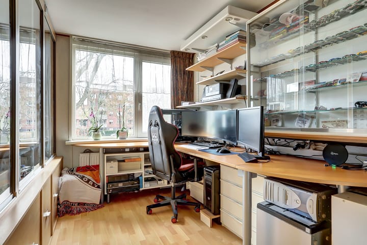 Foto 25 van Bristolroodstraat 14