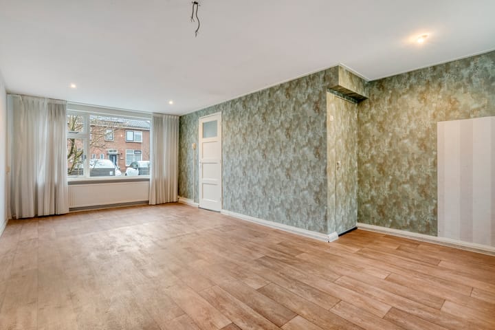 Photo 4 of Rozenstraat 6