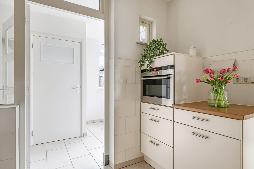 Photo 23 of Hoofdstraat 76